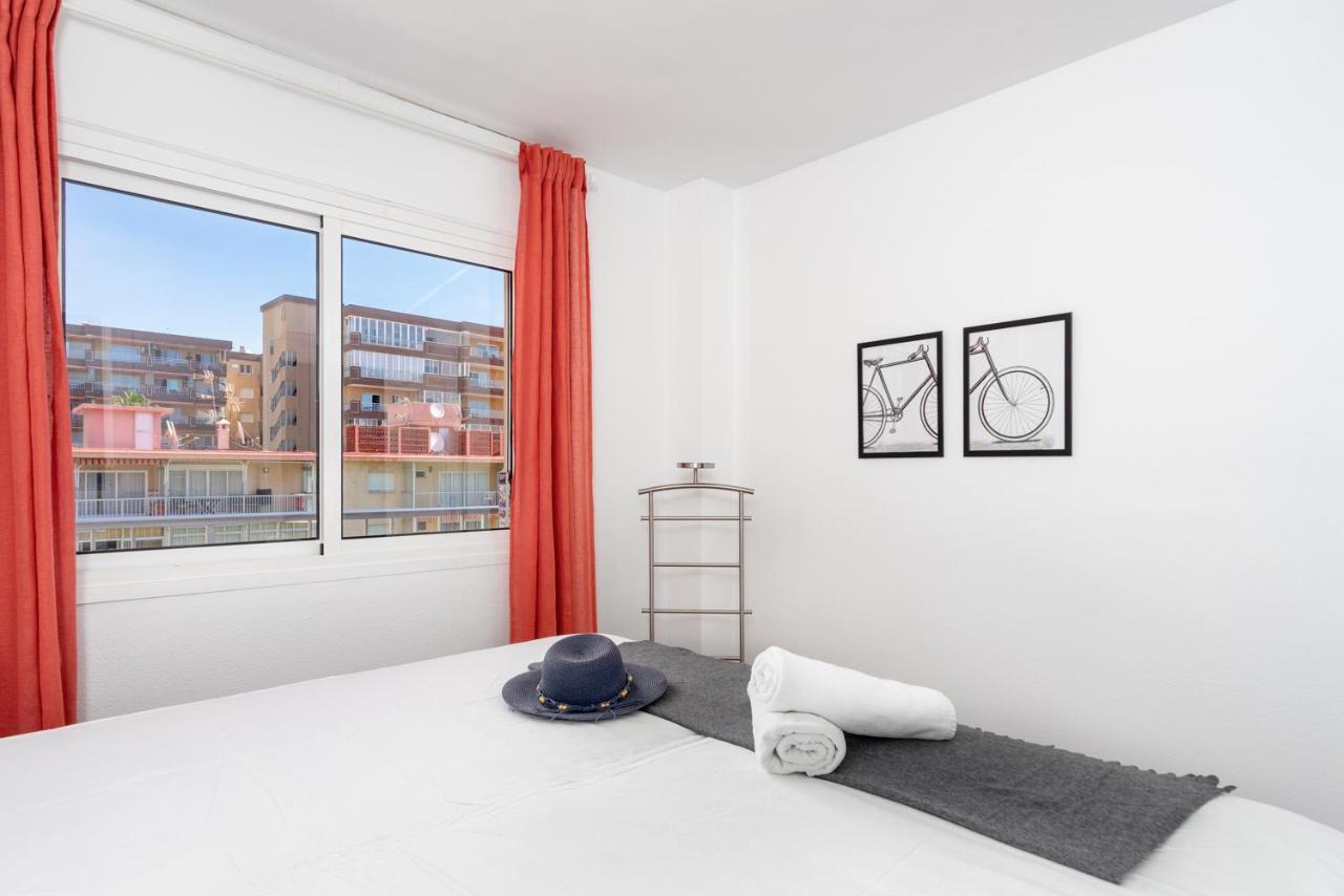 Beachfront Seaview Apartment In Los Boliches By Costarentals - Ref 141 Fuengirola Exterior photo